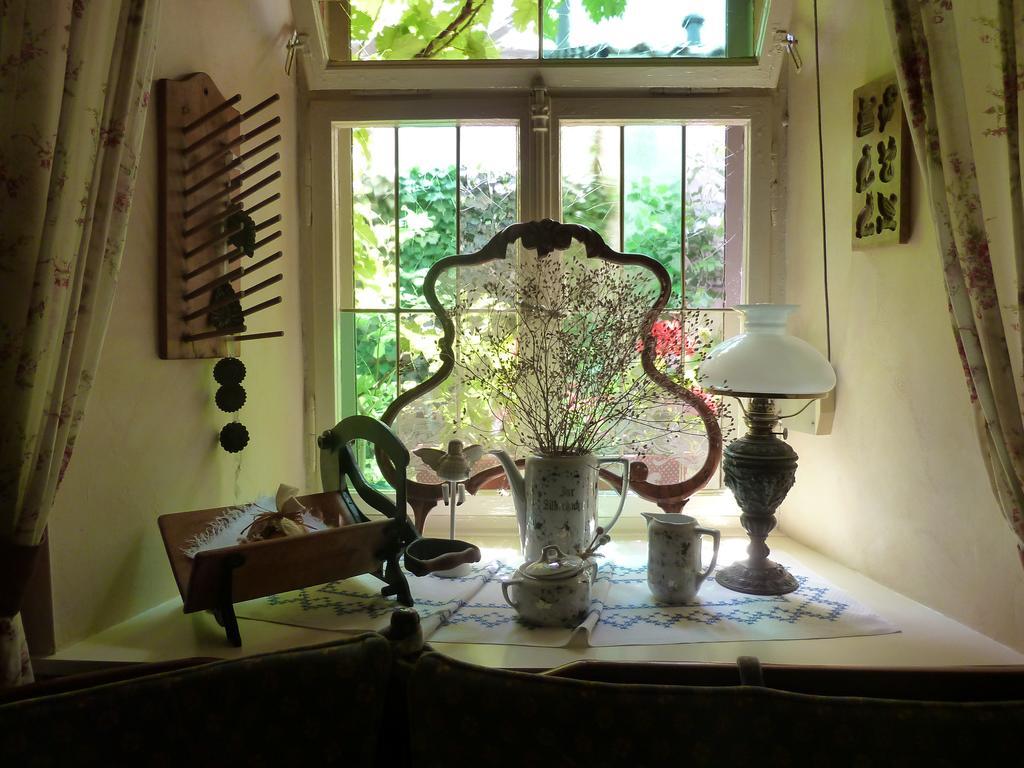 Bed and Breakfast Alte Weinstuben Steinfelder Hof Garni Ellenz-Poltersdorf Exterior foto