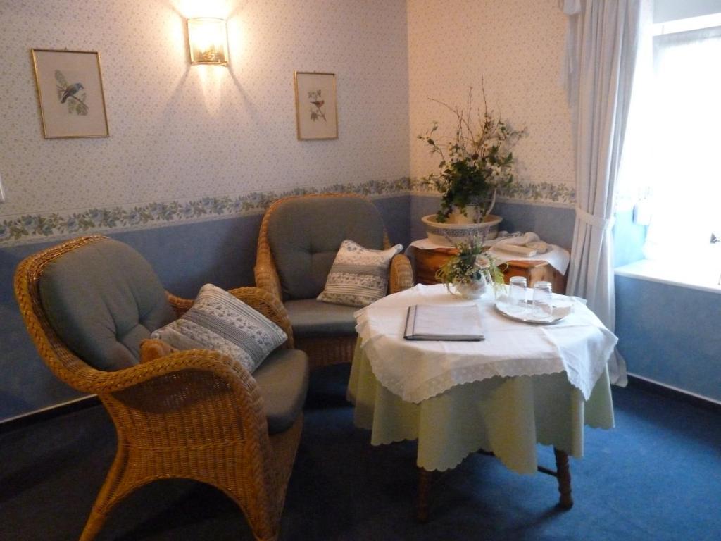 Bed and Breakfast Alte Weinstuben Steinfelder Hof Garni Ellenz-Poltersdorf Habitación foto